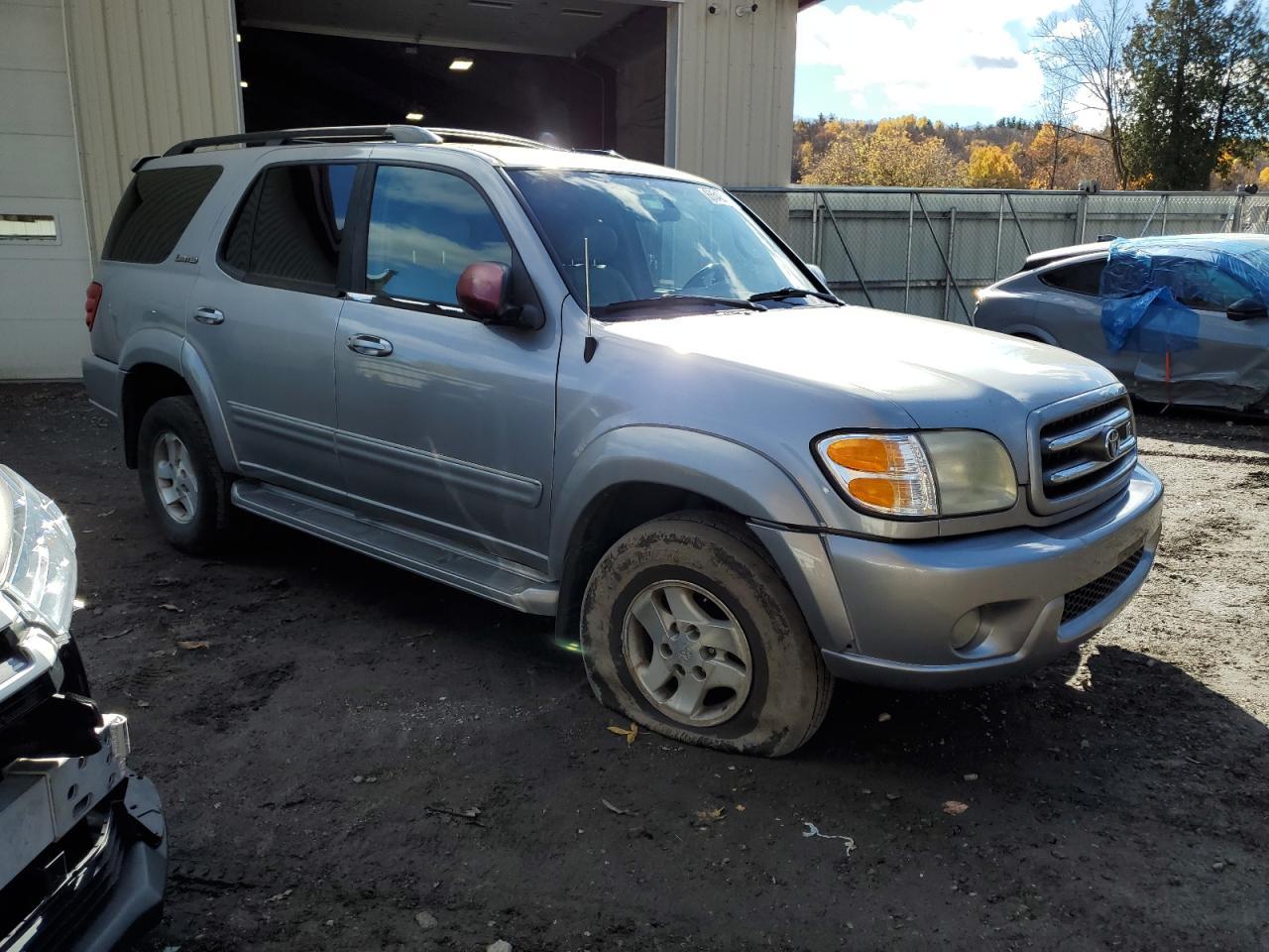 2001 TOYOTA Sequoia