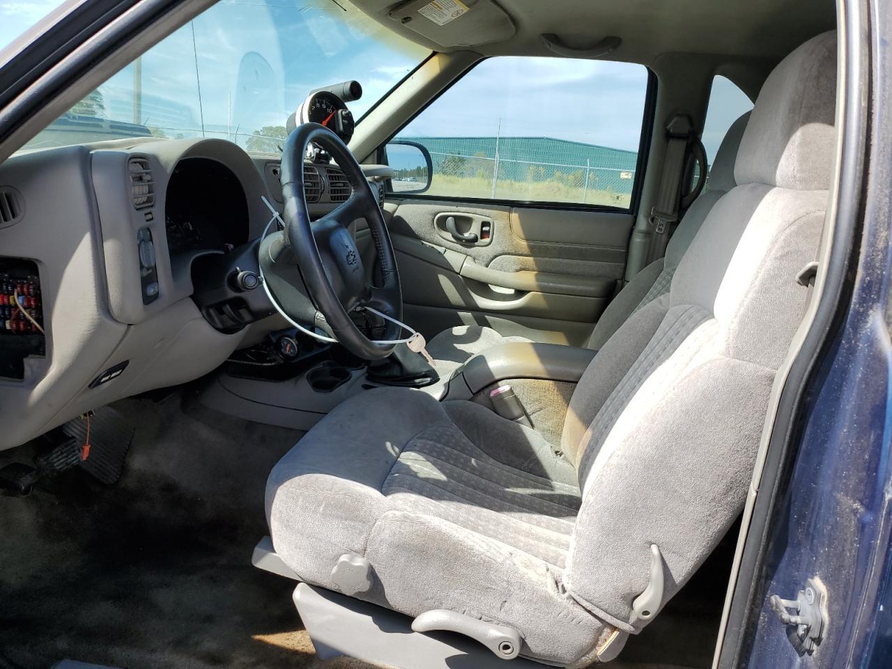 2002 CHEVROLET BLAZER