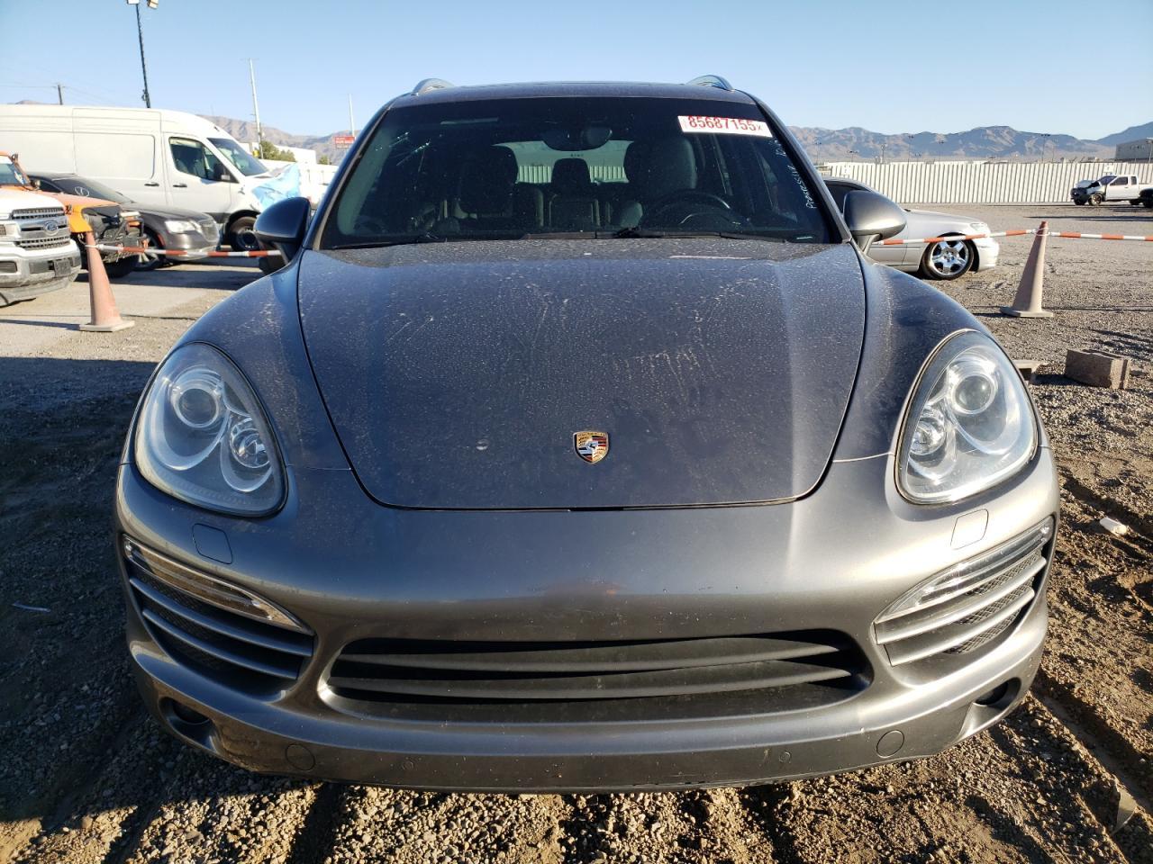 2014 PORSCHE CAYENNE