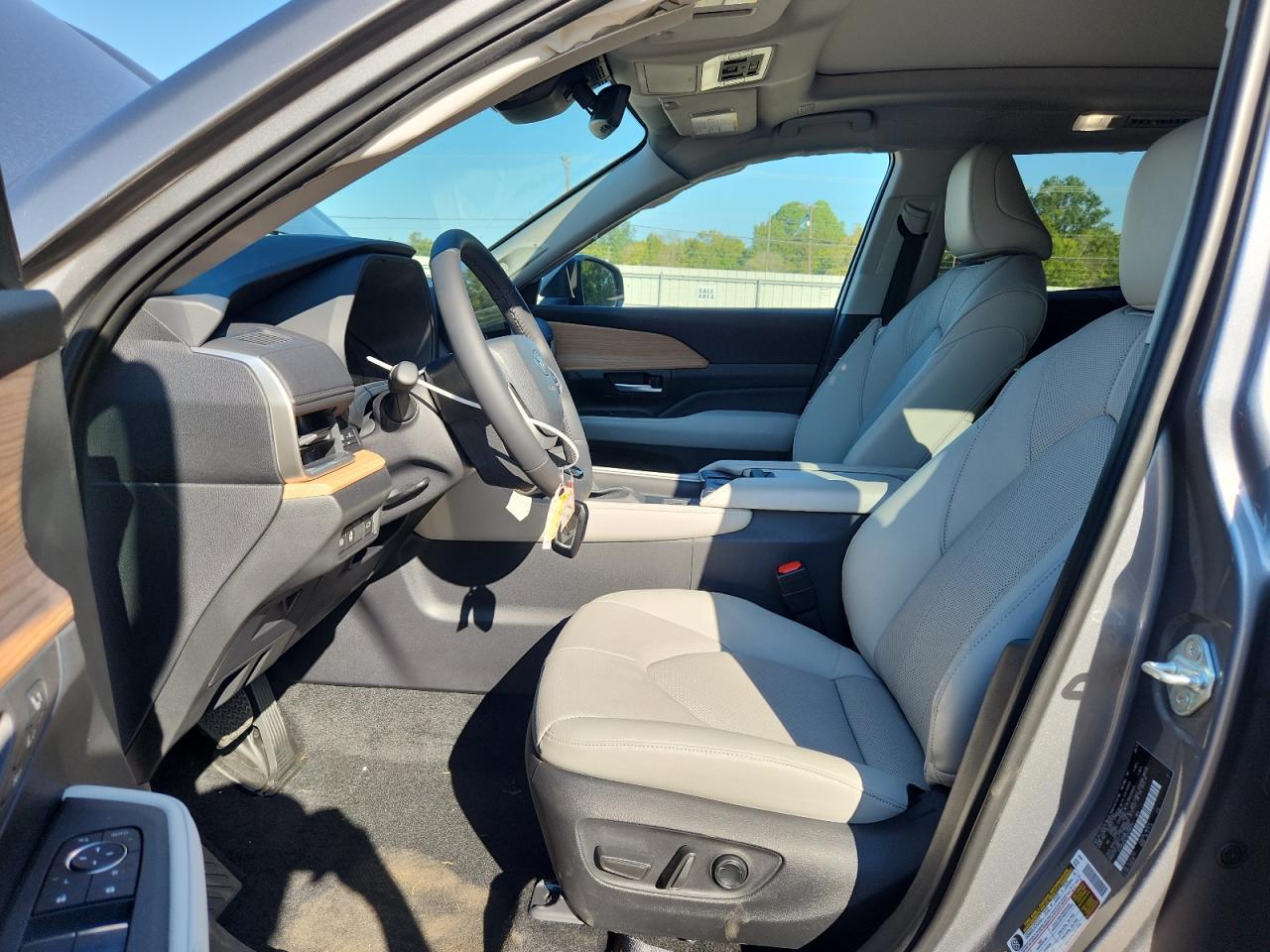 2025 TOYOTA HIGHLANDER