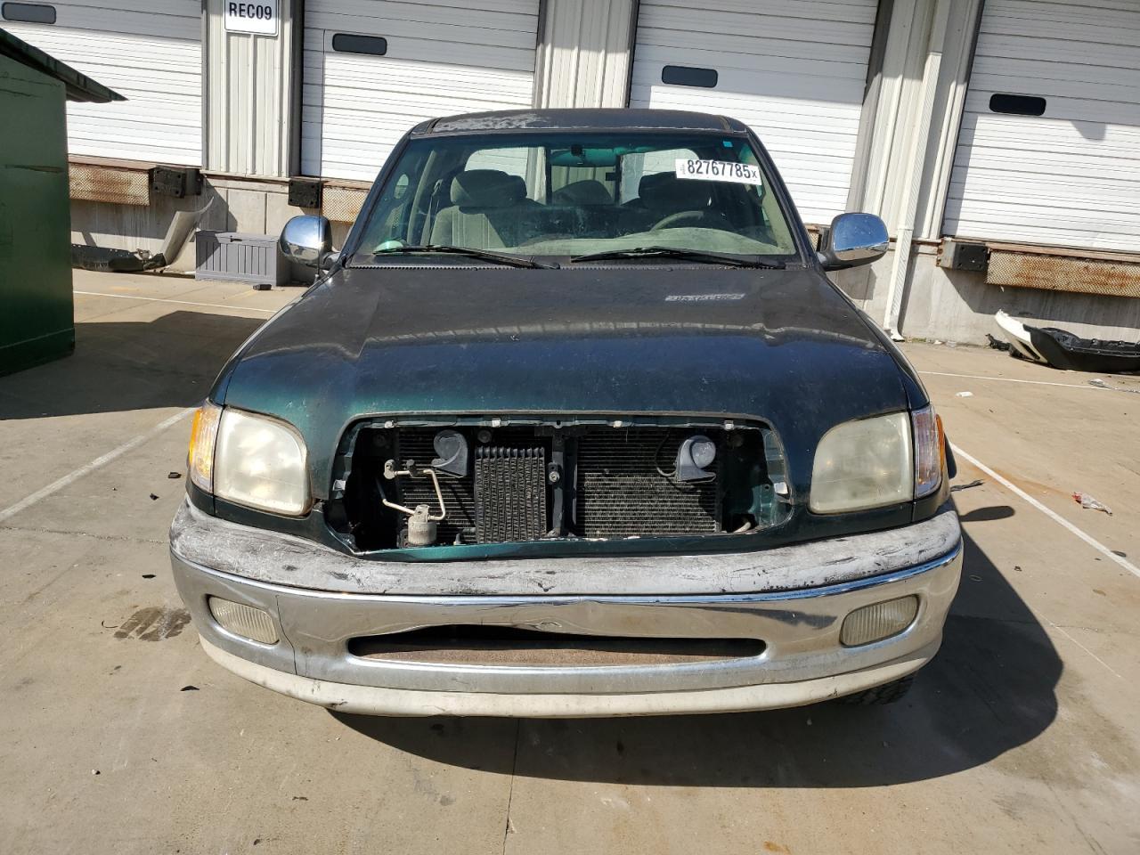 2002 TOYOTA TUNDRA