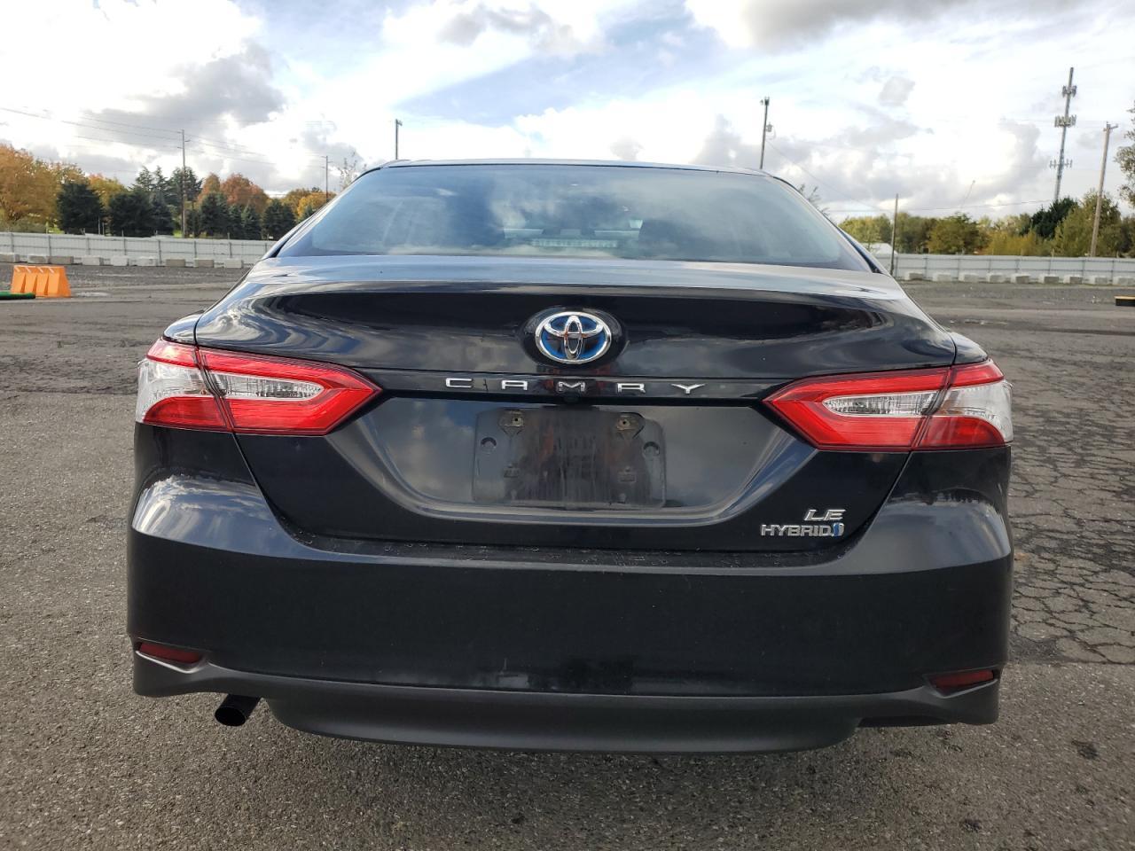 2018 TOYOTA CAMRY