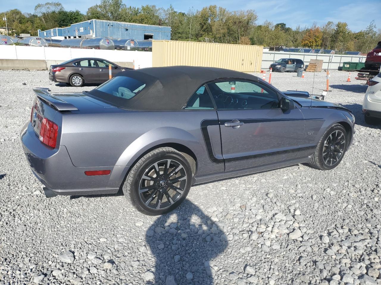 2006 FORD MUSTANG