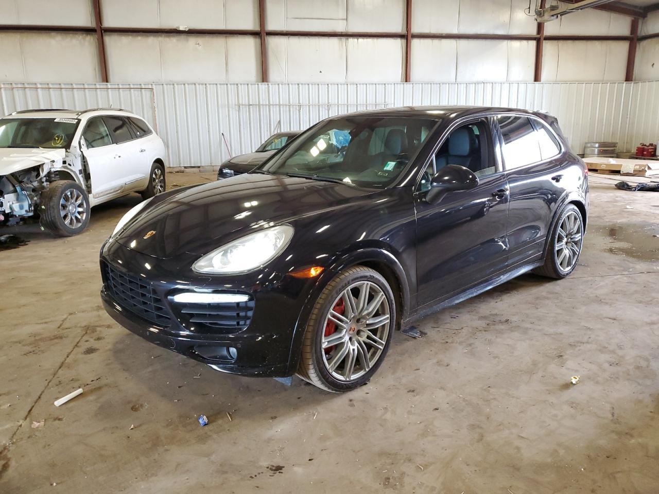 2014 PORSCHE CAYENNE