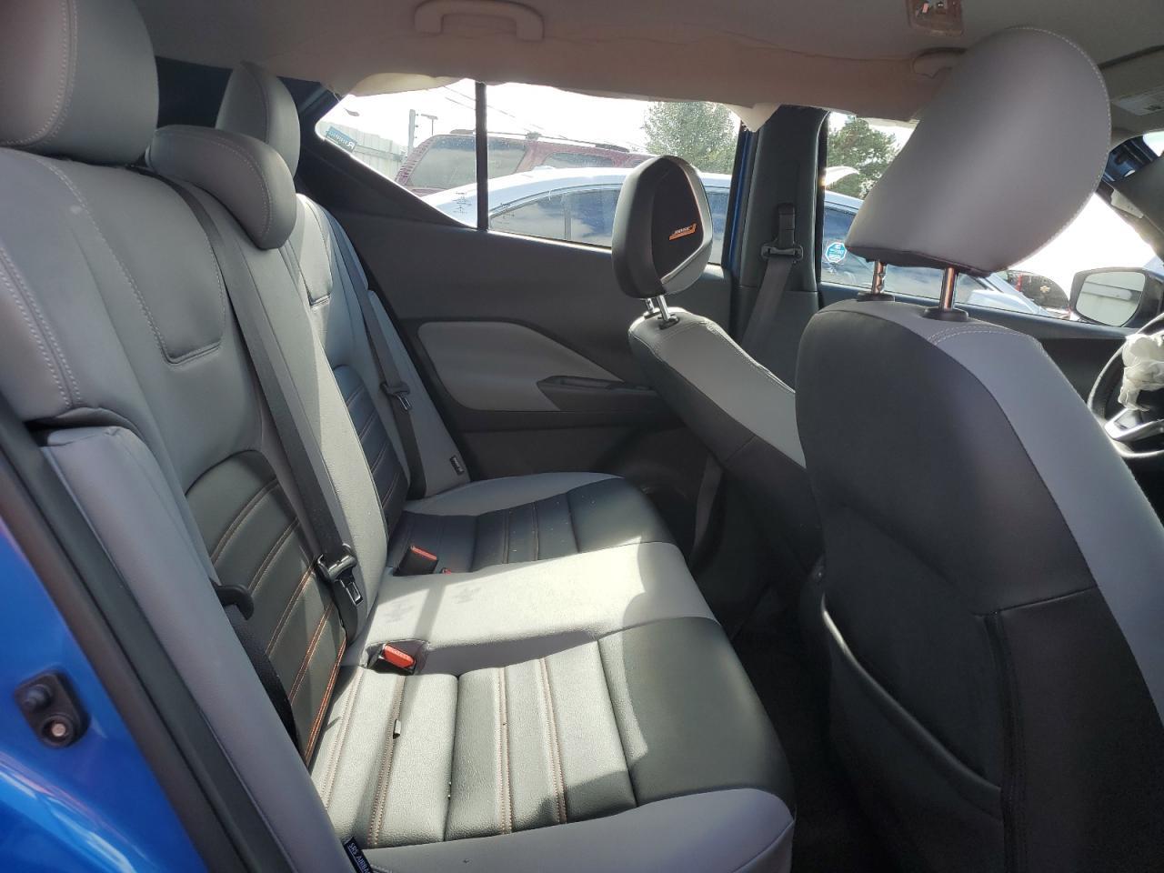 2023 NISSAN KICKS