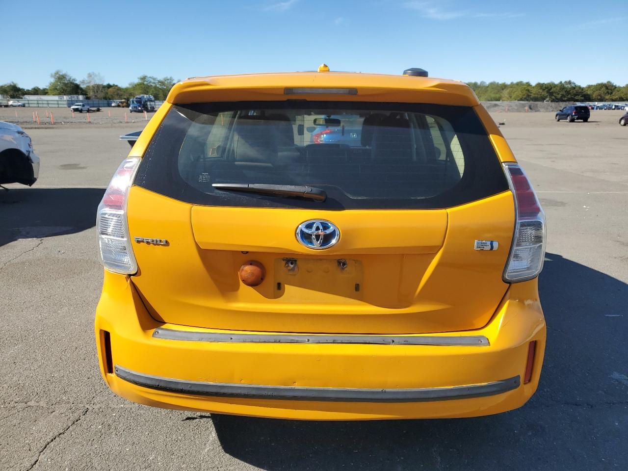 2016 TOYOTA PRIUS V