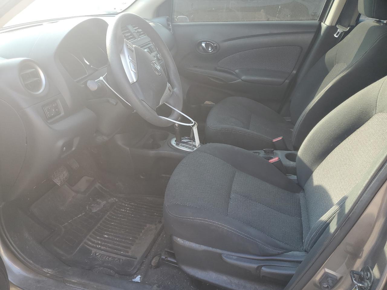 2016 NISSAN VERSA