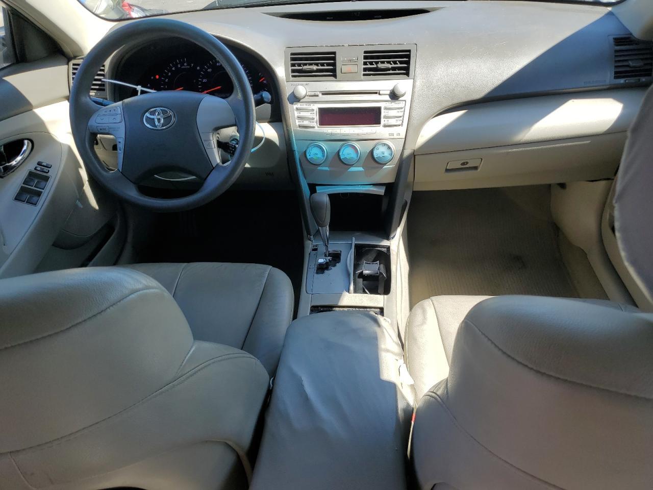 2011 TOYOTA CAMRY