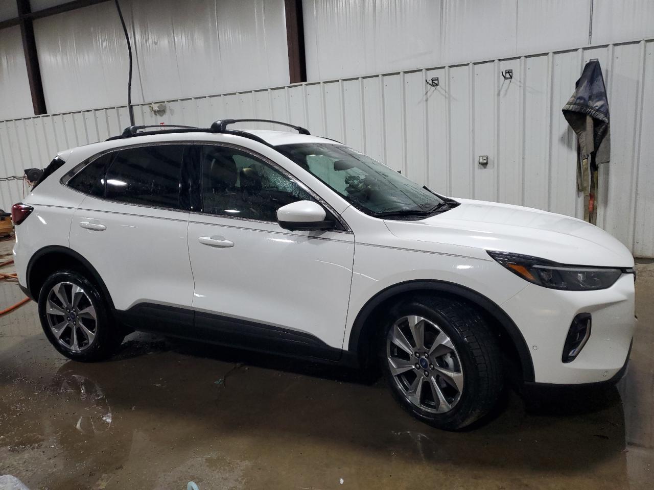 2023 FORD ESCAPE
