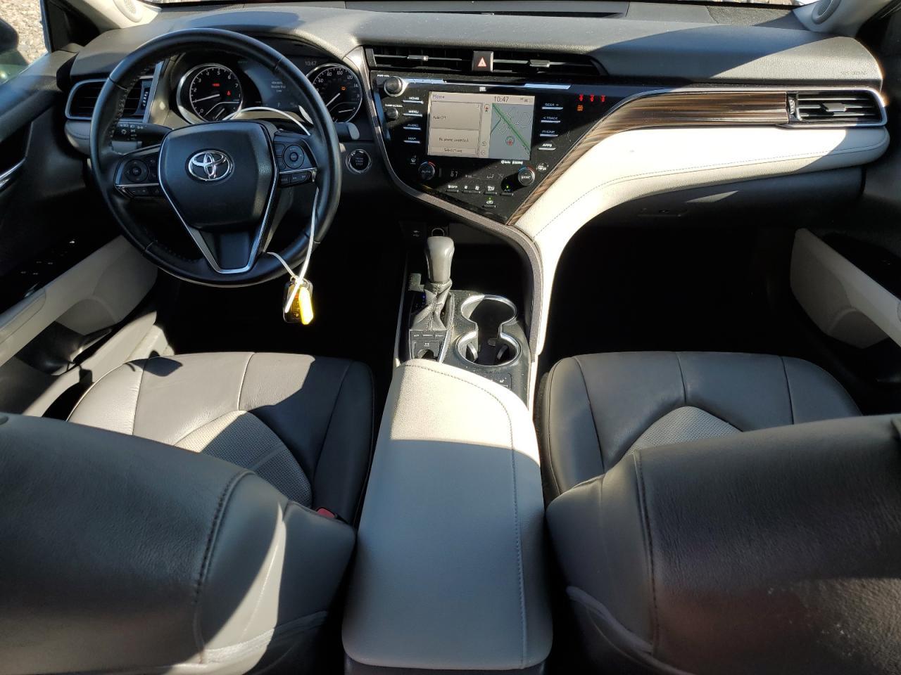 2019 TOYOTA CAMRY