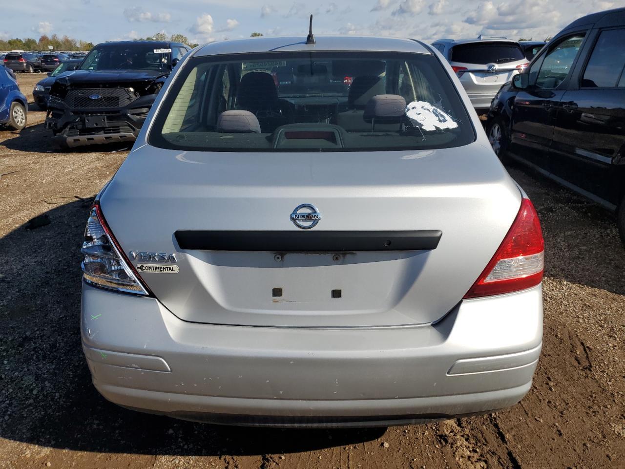 2009 NISSAN VERSA