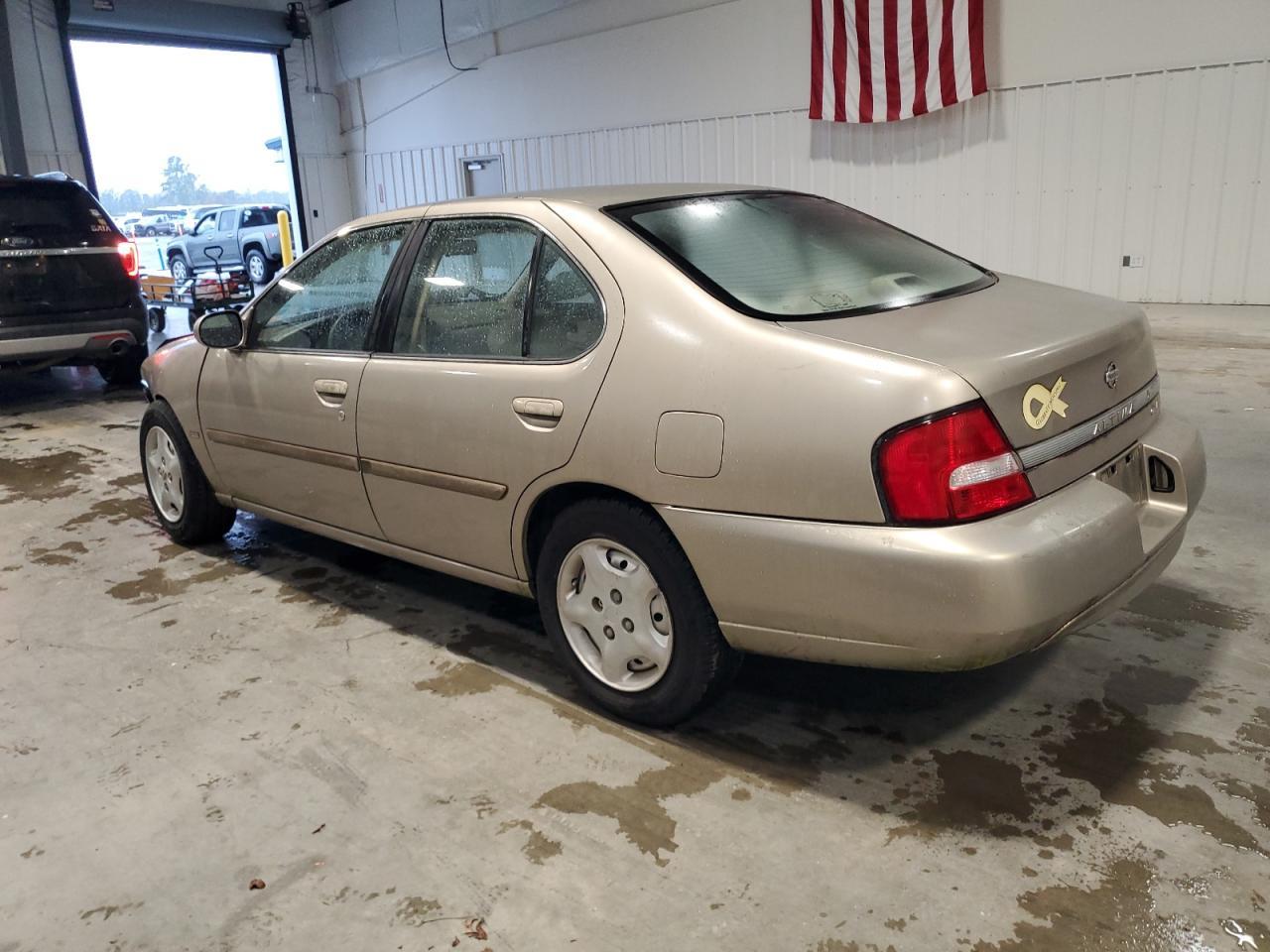 2001 NISSAN ALTIMA