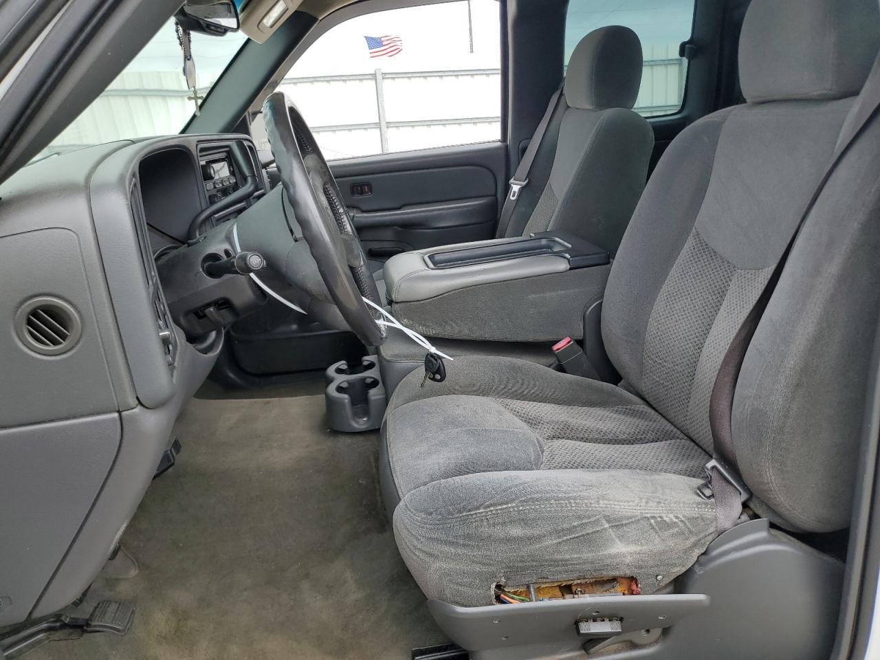 2004 CHEVROLET Silverado