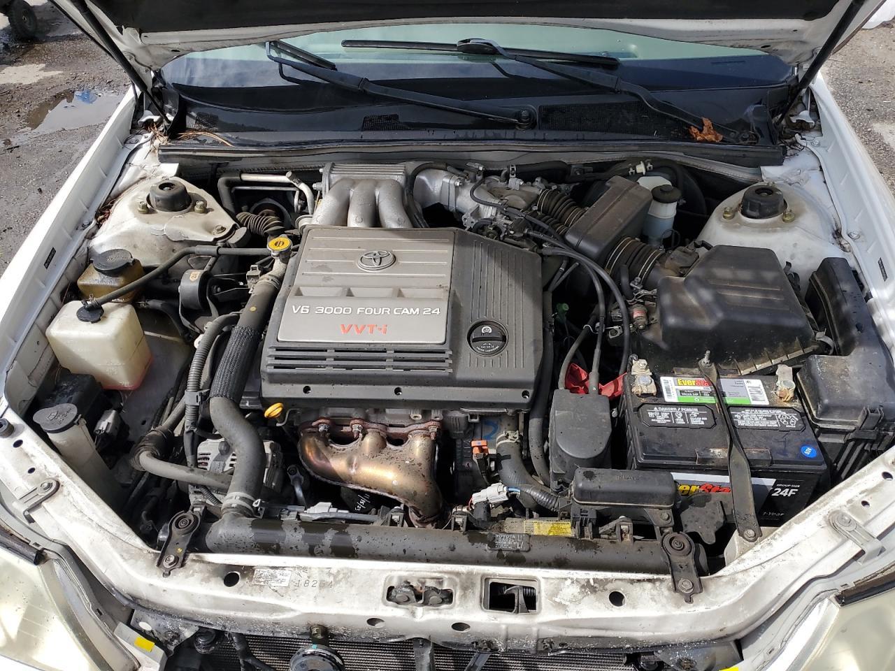 2004 TOYOTA Avalon