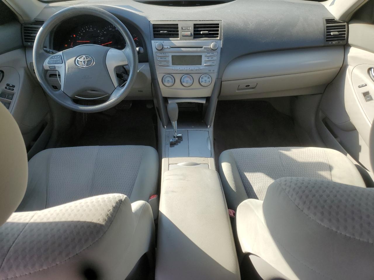 2010 TOYOTA CAMRY
