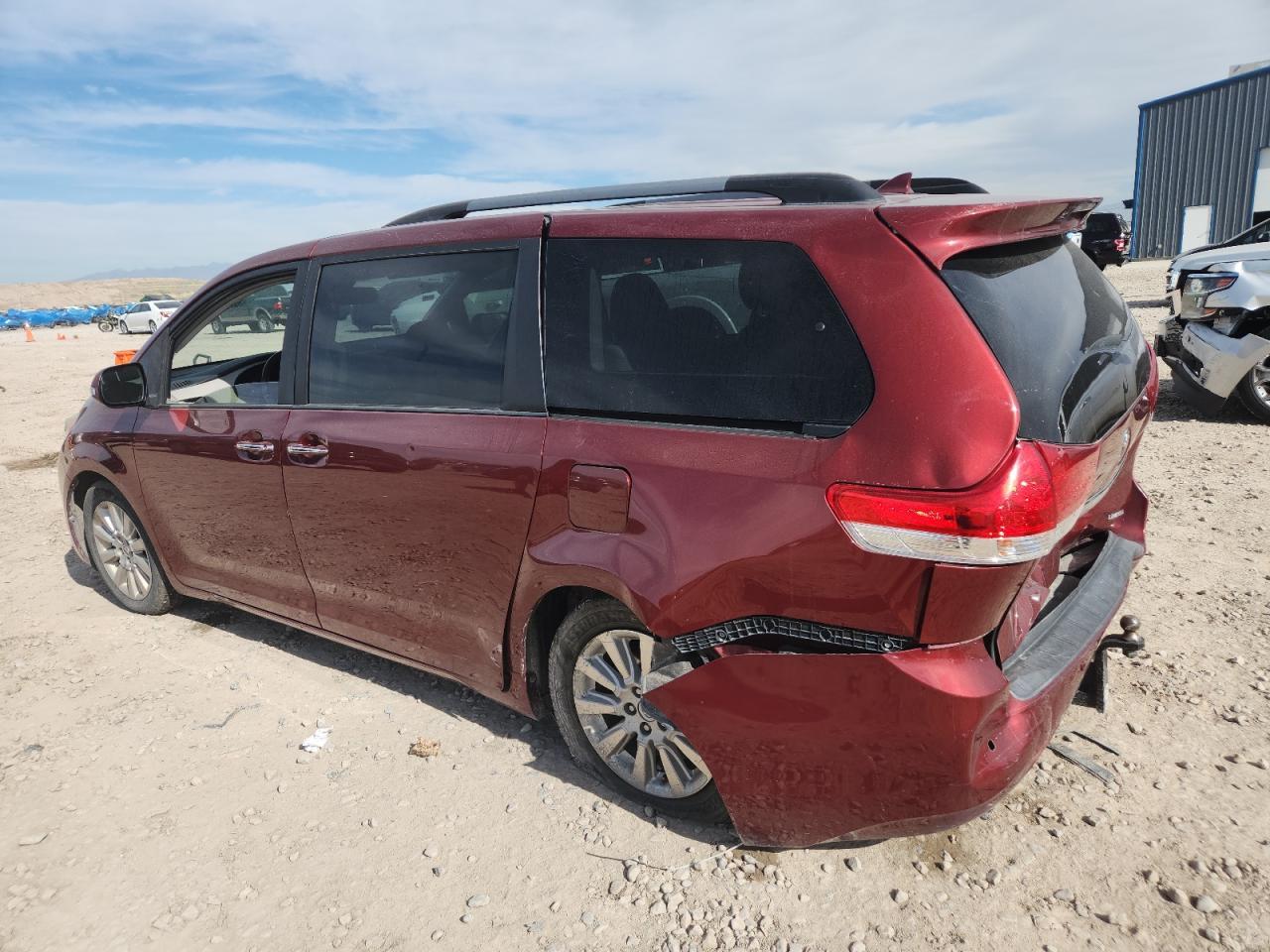 2014 TOYOTA SIENNA