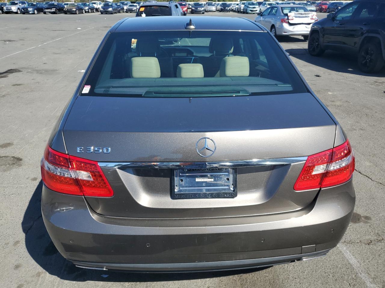 2011 MERCEDES-BENZ E-Class
