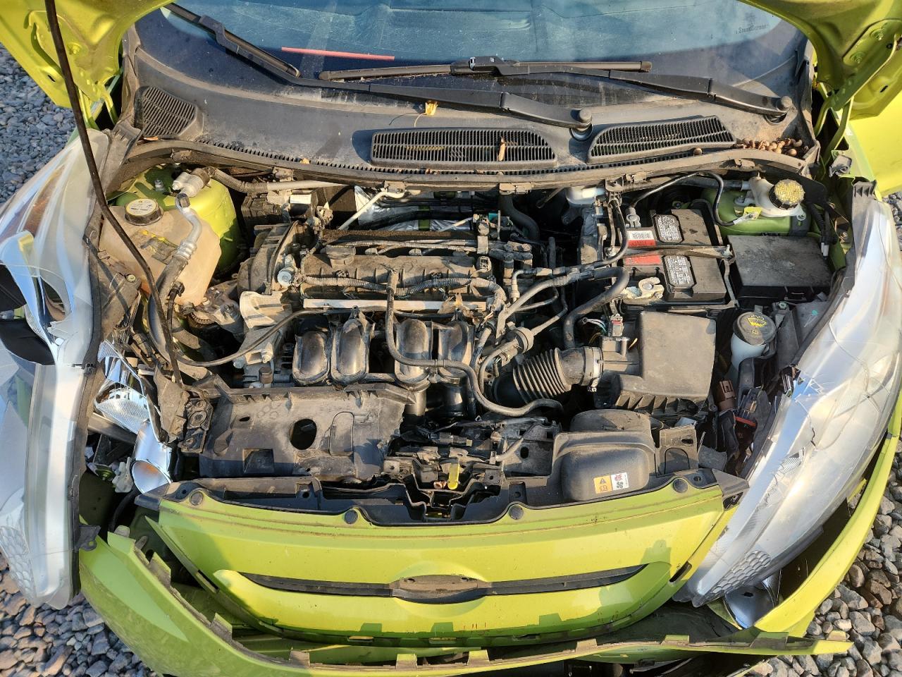 2013 FORD Fiesta