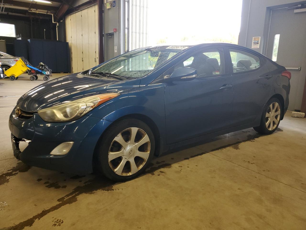 2013 HYUNDAI ELANTRA