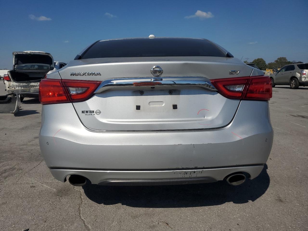 2016 NISSAN Maxima