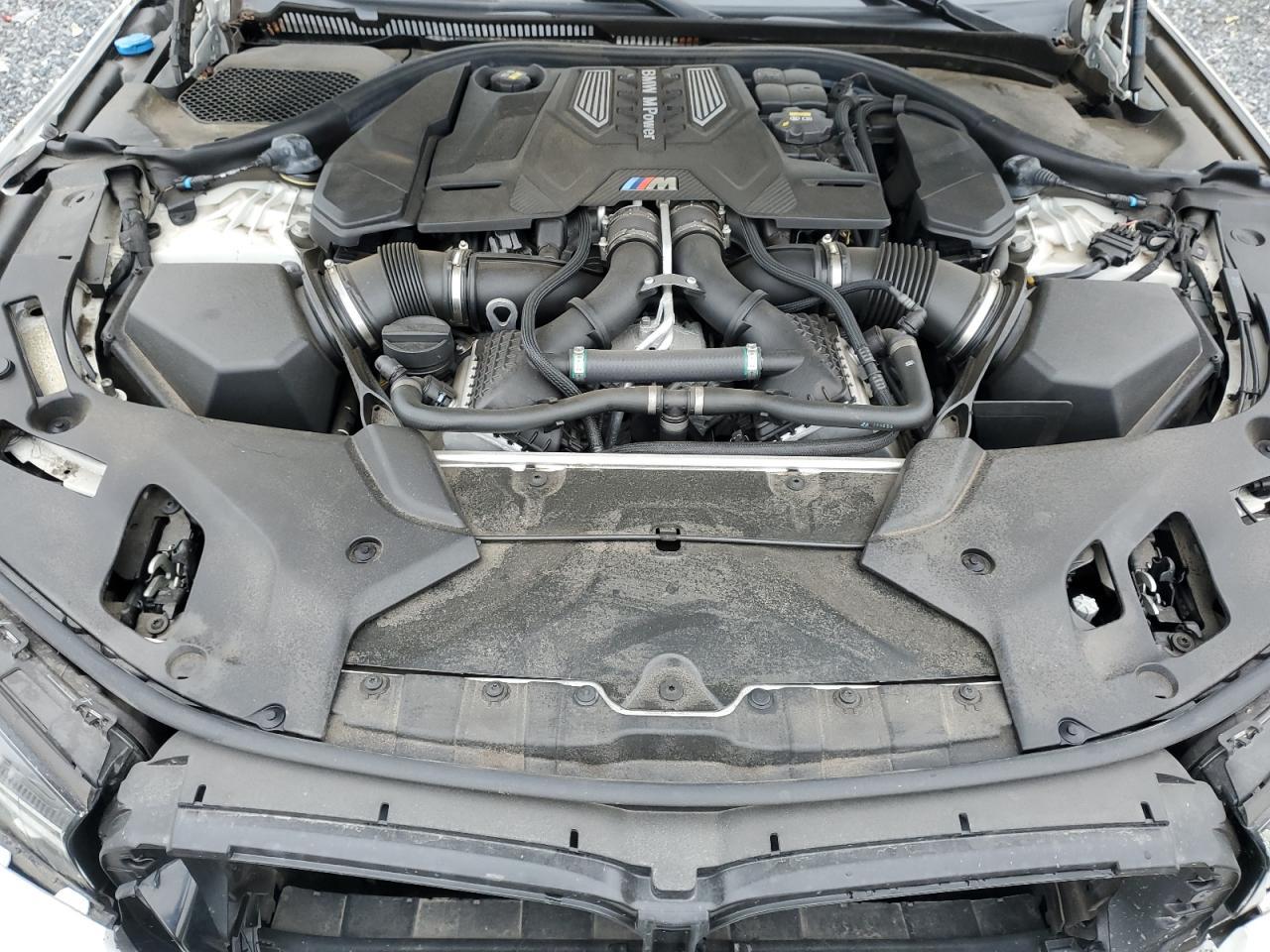 2022 BMW M5