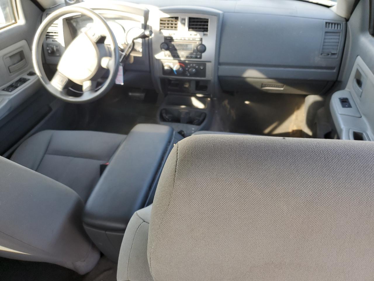 2006 DODGE Dakota