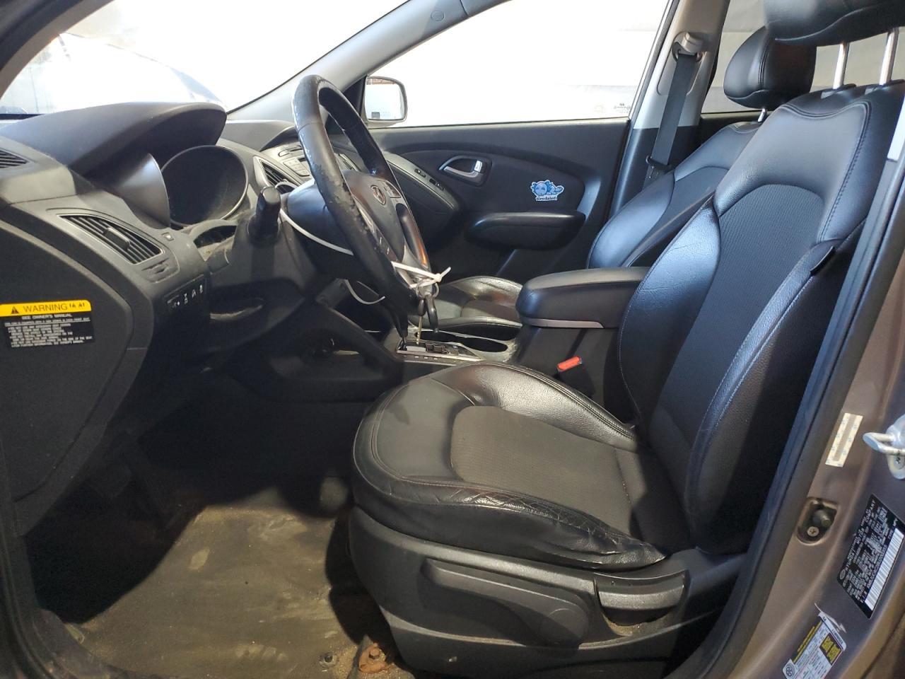 2011 HYUNDAI TUCSON
