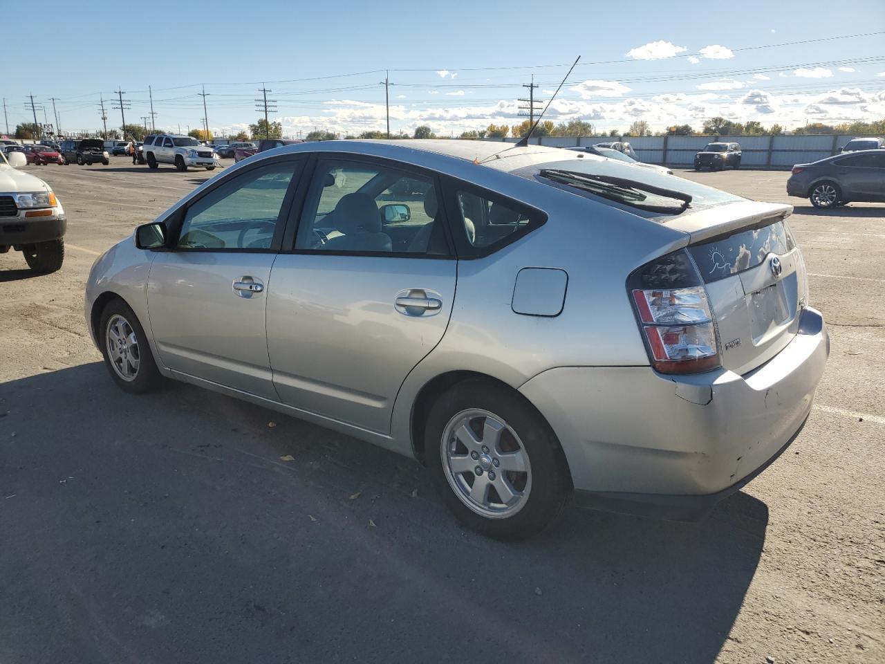 2004 TOYOTA PRIUS
