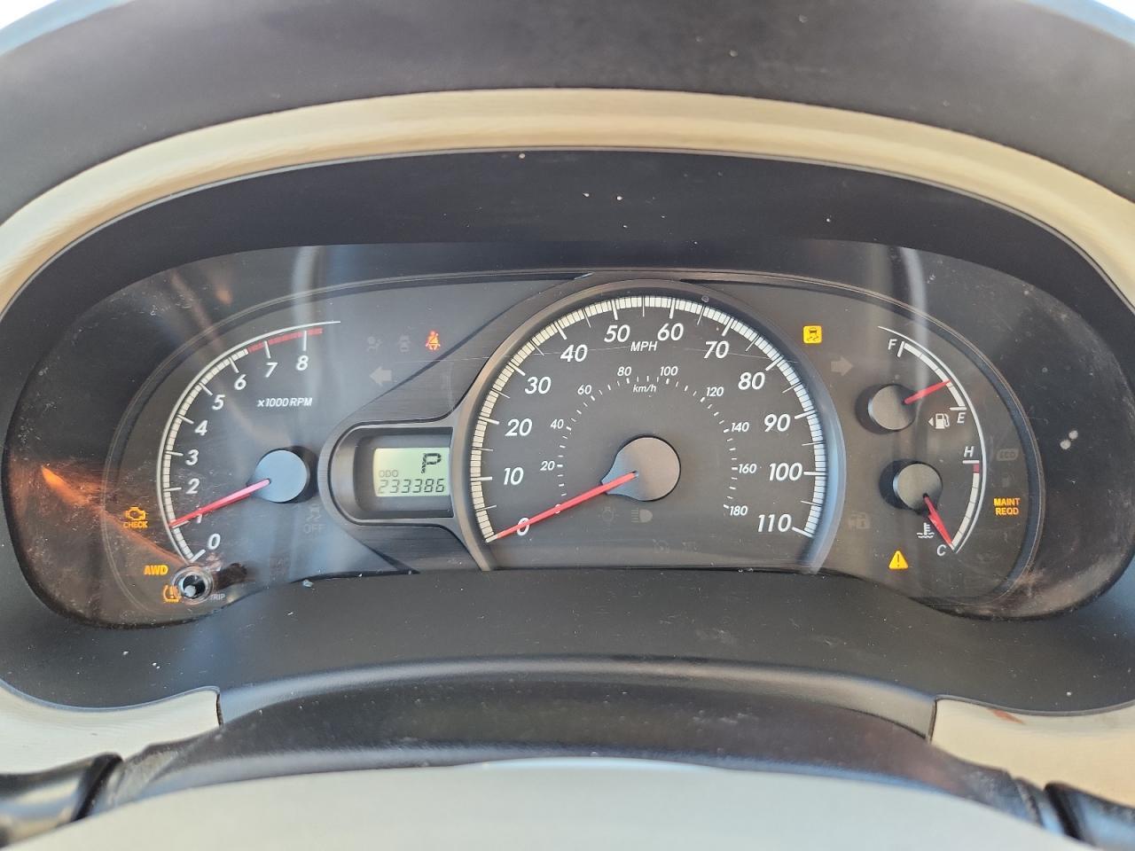 2011 TOYOTA SIENNA