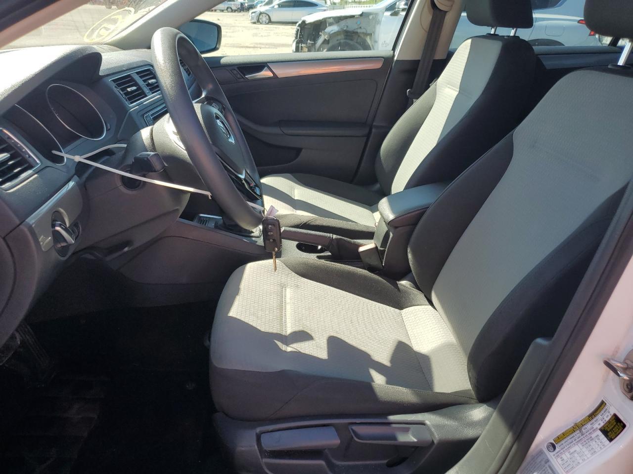 2017 VOLKSWAGEN JETTA