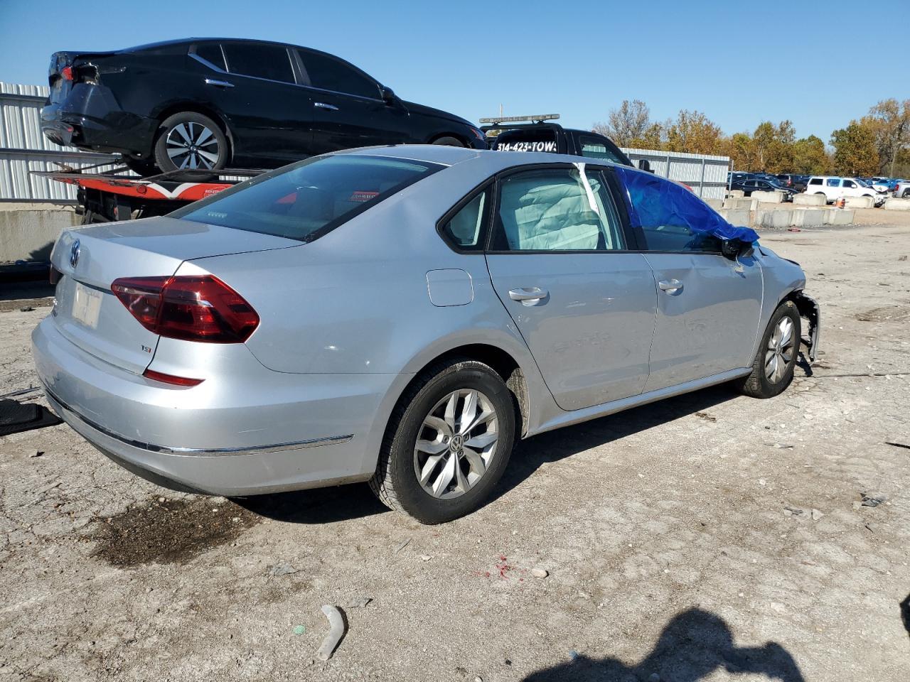 2018 VOLKSWAGEN Passat