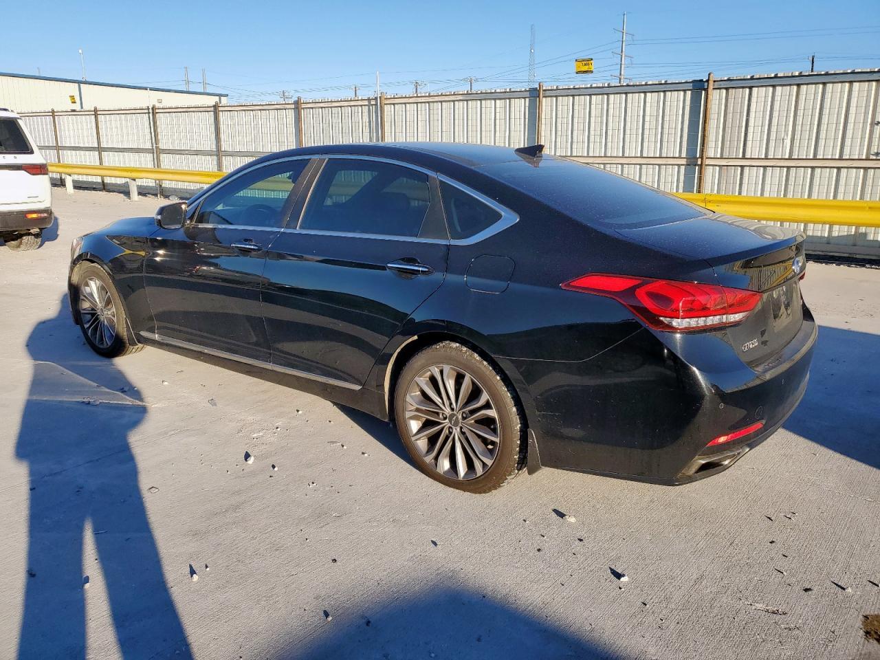 2016 HYUNDAI GENESIS