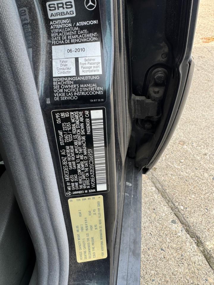 1995 MERCEDES-BENZ E-Class