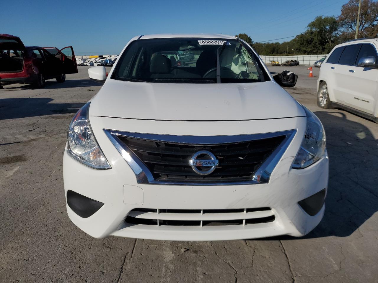 2019 NISSAN VERSA