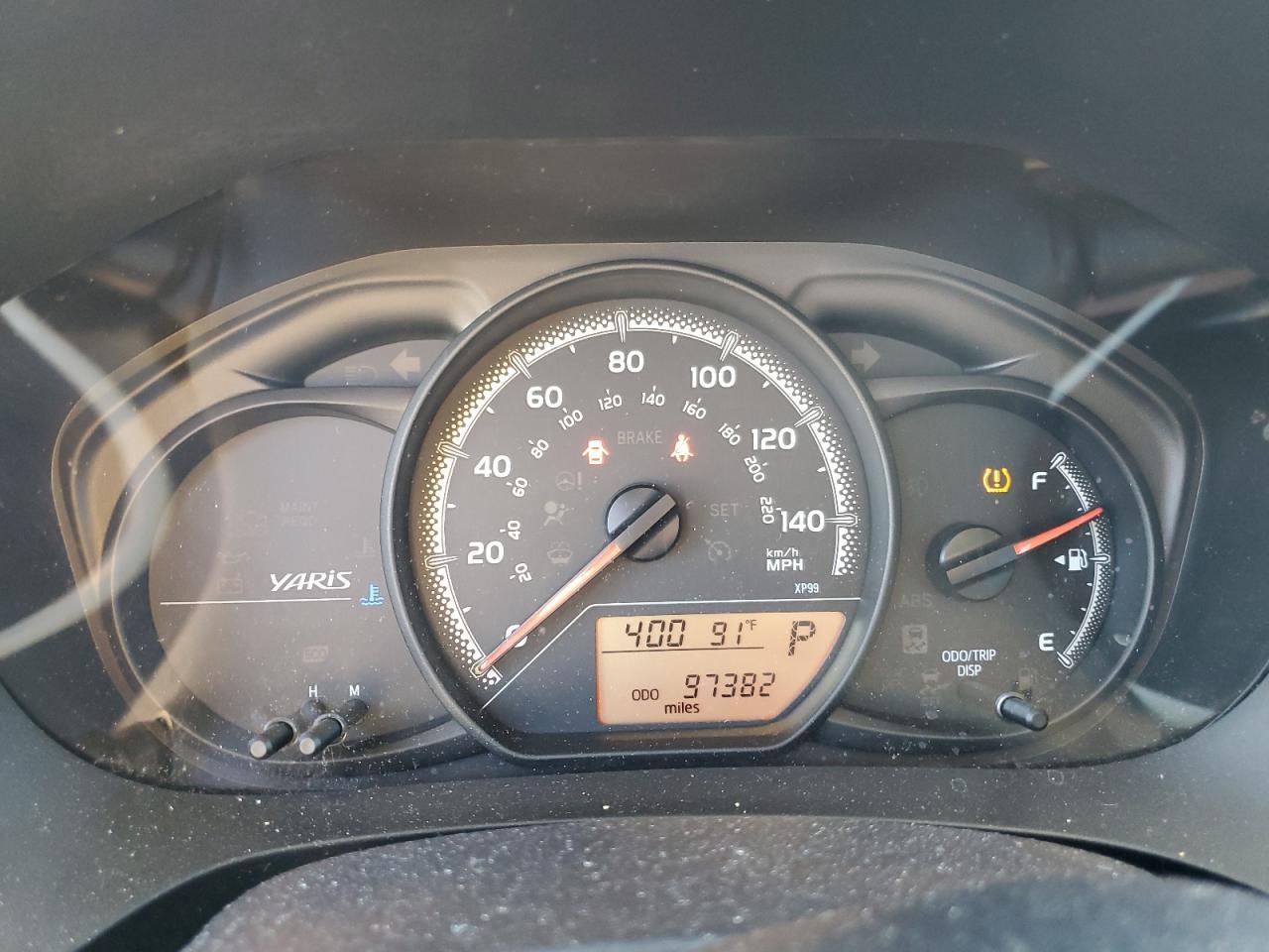 2015 TOYOTA YARIS