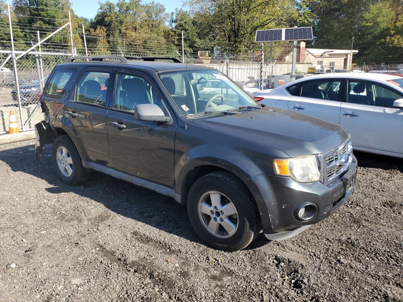2009 FORD ESCAPE