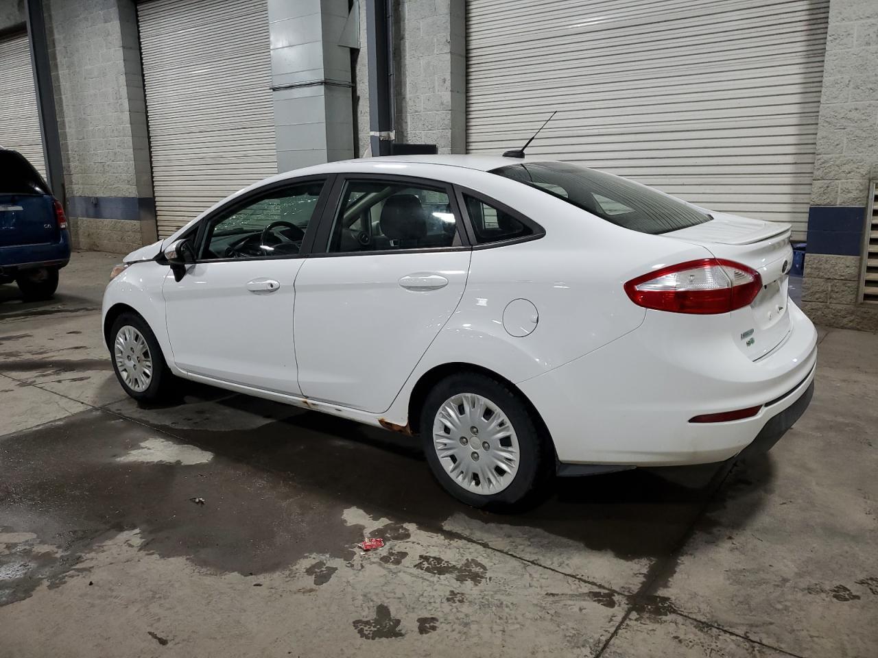 2015 FORD Fiesta