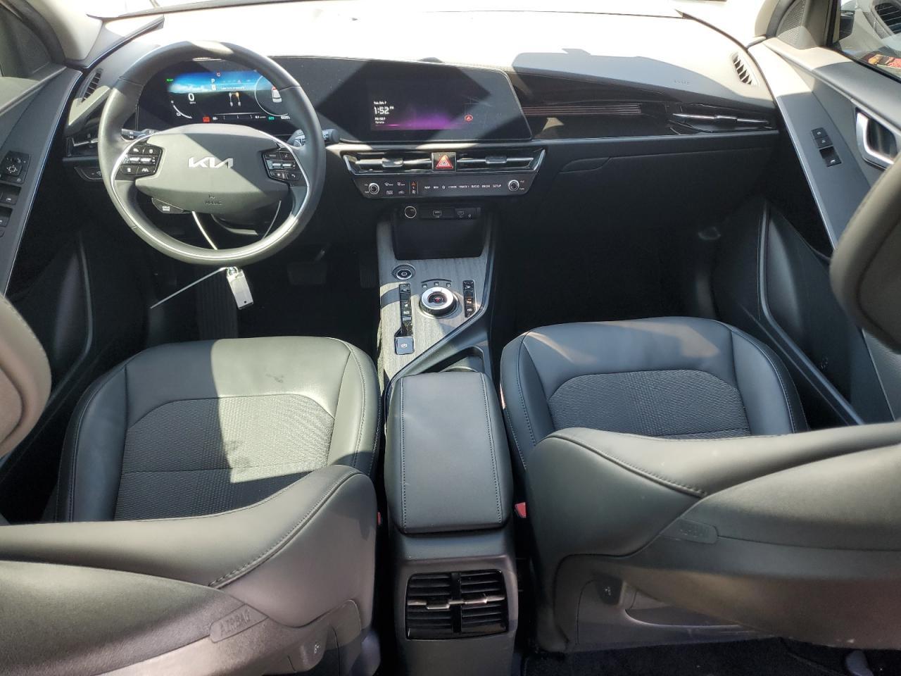 2023 KIA Niro