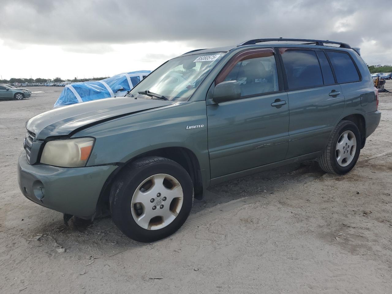 2004 TOYOTA HIGHLANDER