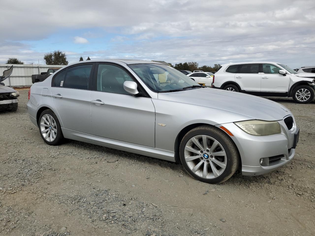 2011 BMW 3 SERIES