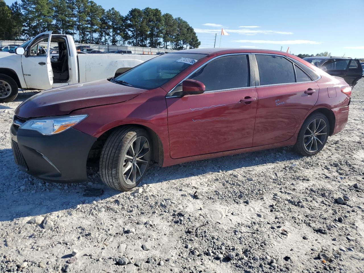 2016 TOYOTA CAMRY