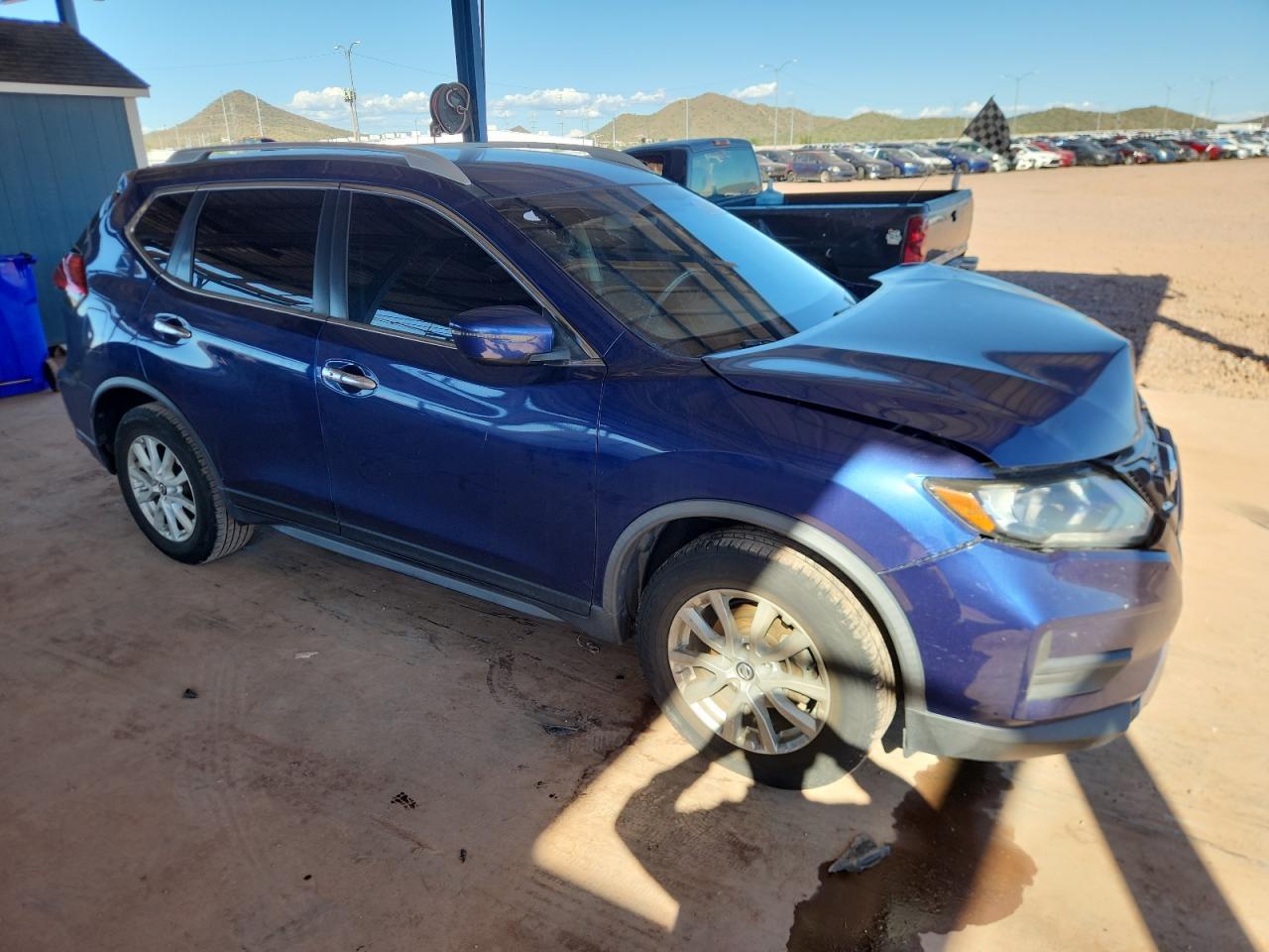 2017 NISSAN ROGUE