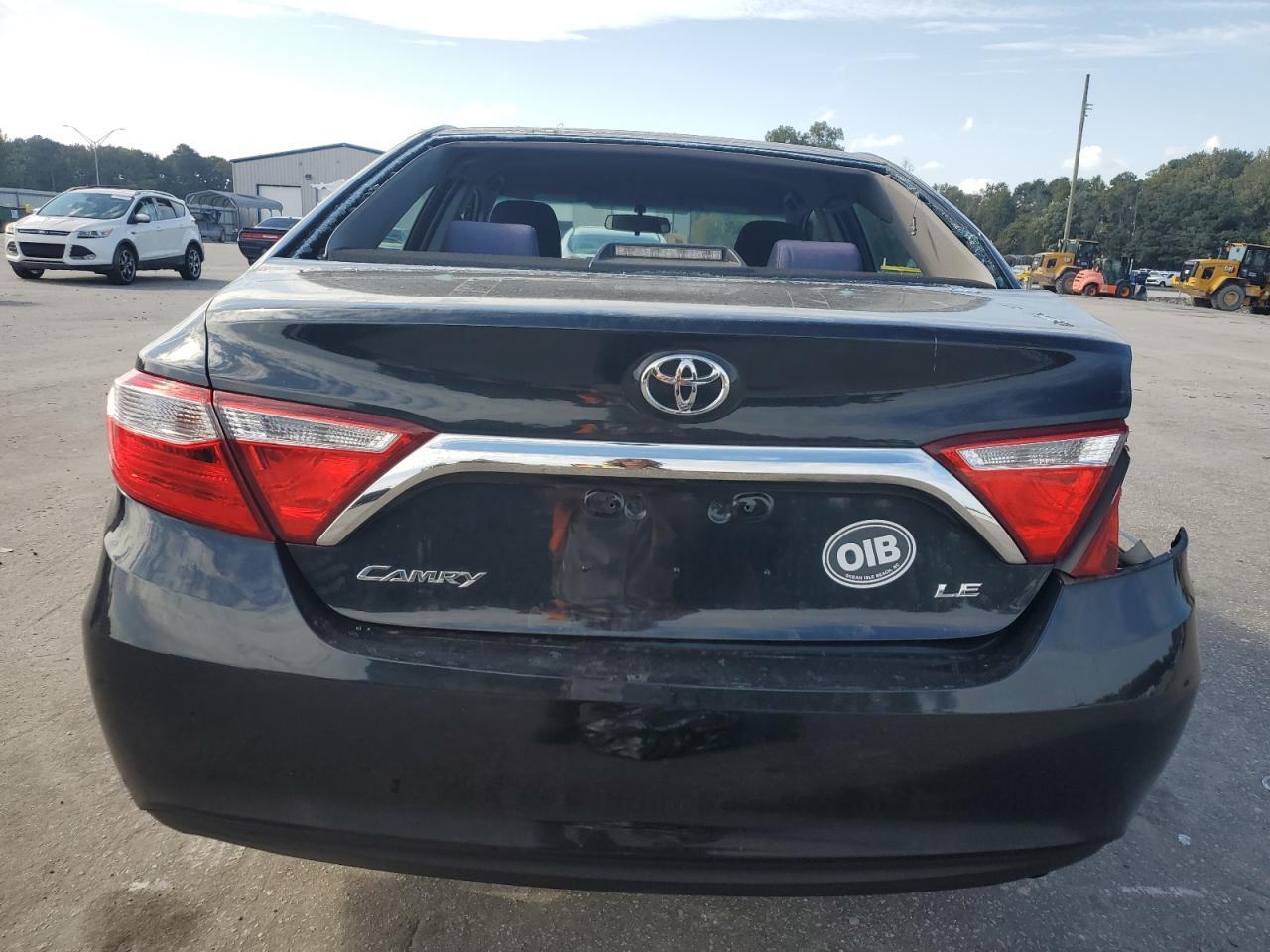 2016 TOYOTA CAMRY