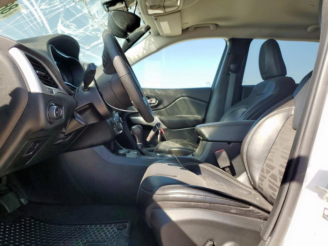 2022 JEEP CHEROKEE