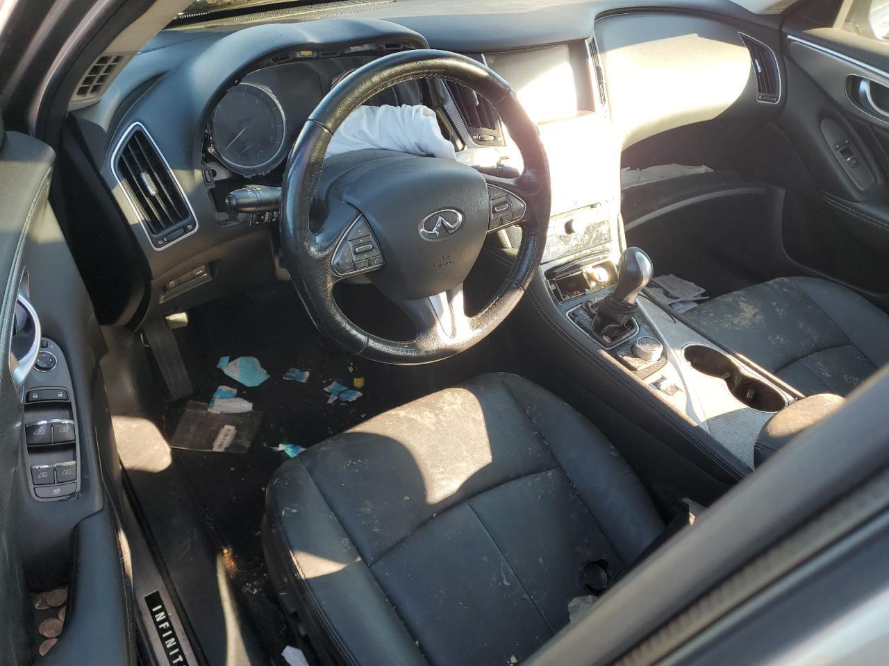 2015 INFINITI Q50