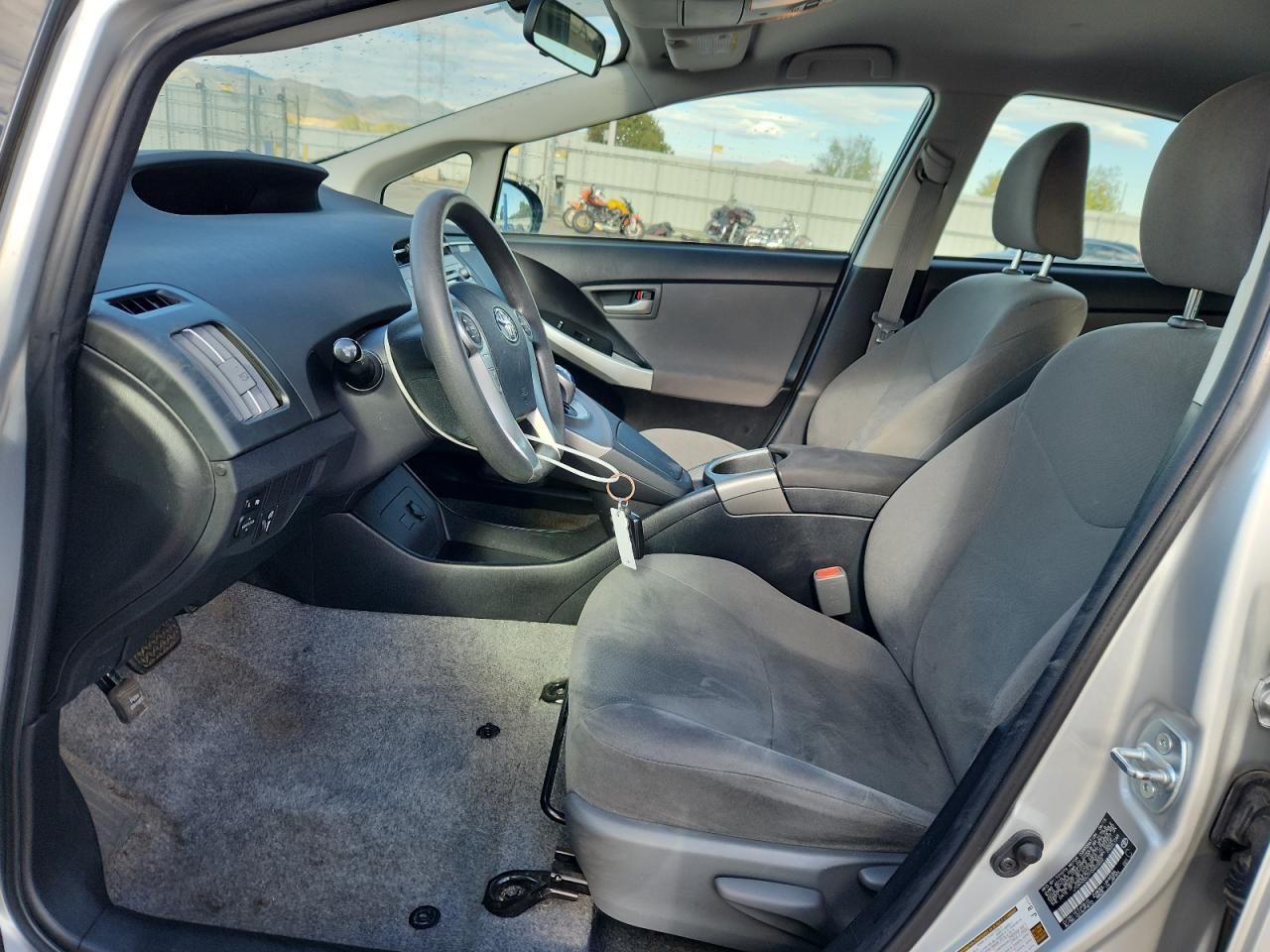 2015 TOYOTA PRIUS