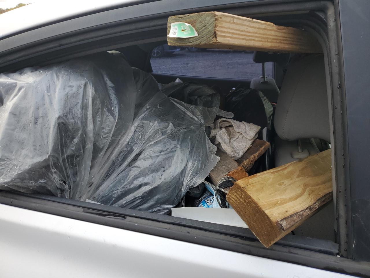 2012 HYUNDAI ACCENT