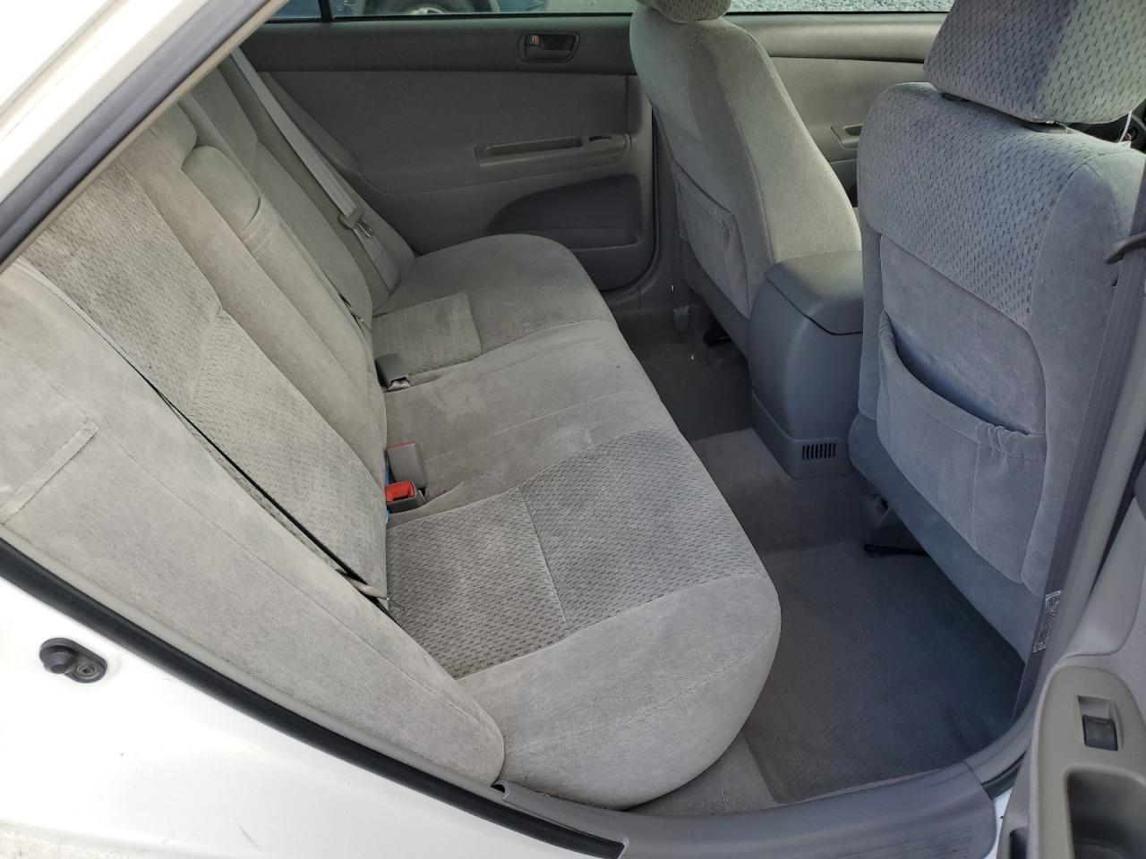2004 TOYOTA CAMRY