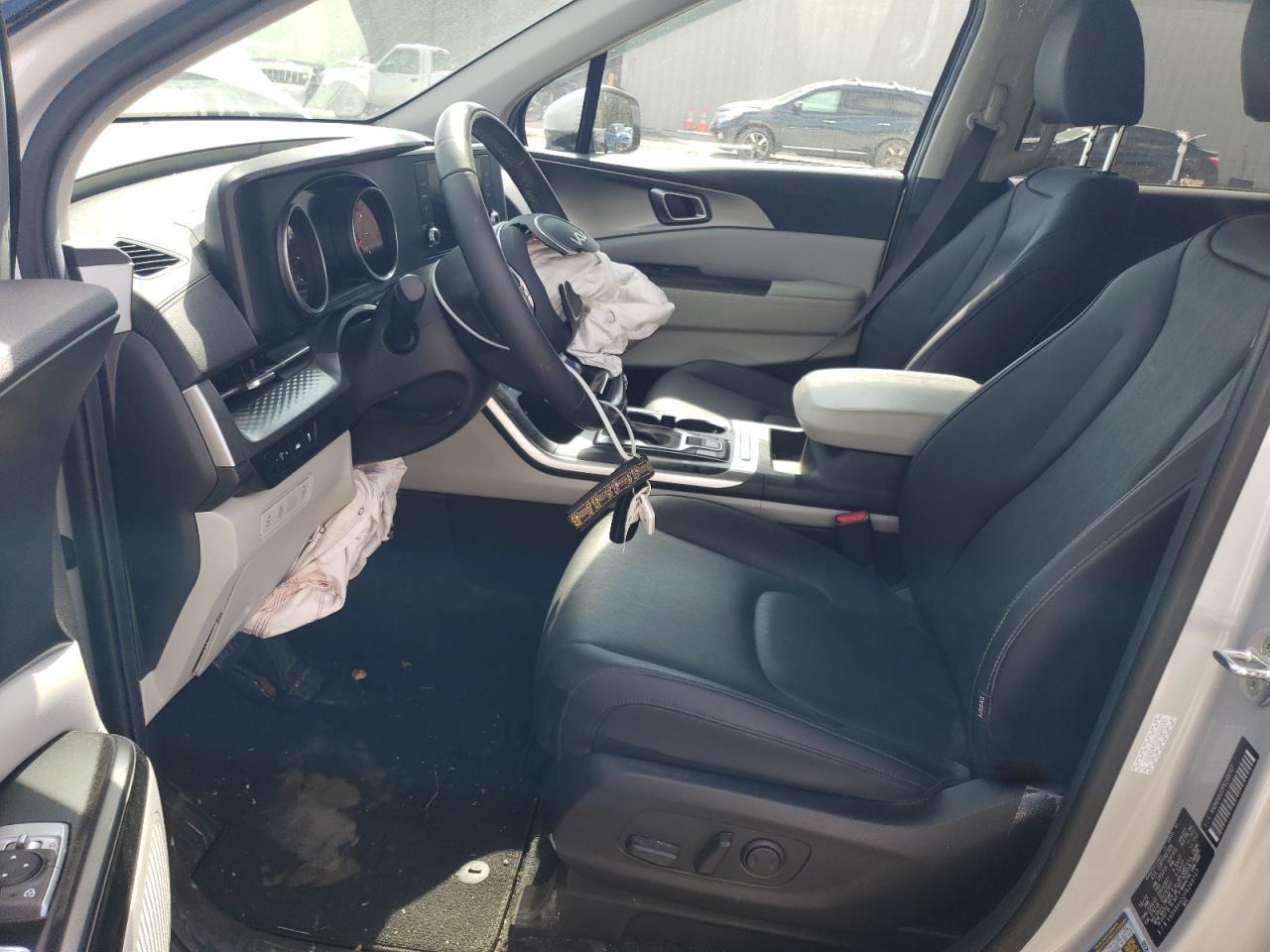 2023 KIA Carnival