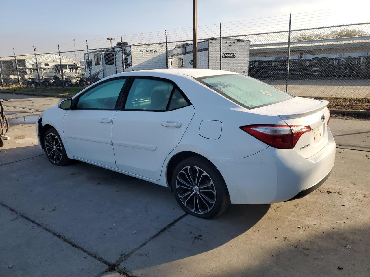 2015 TOYOTA COROLLA